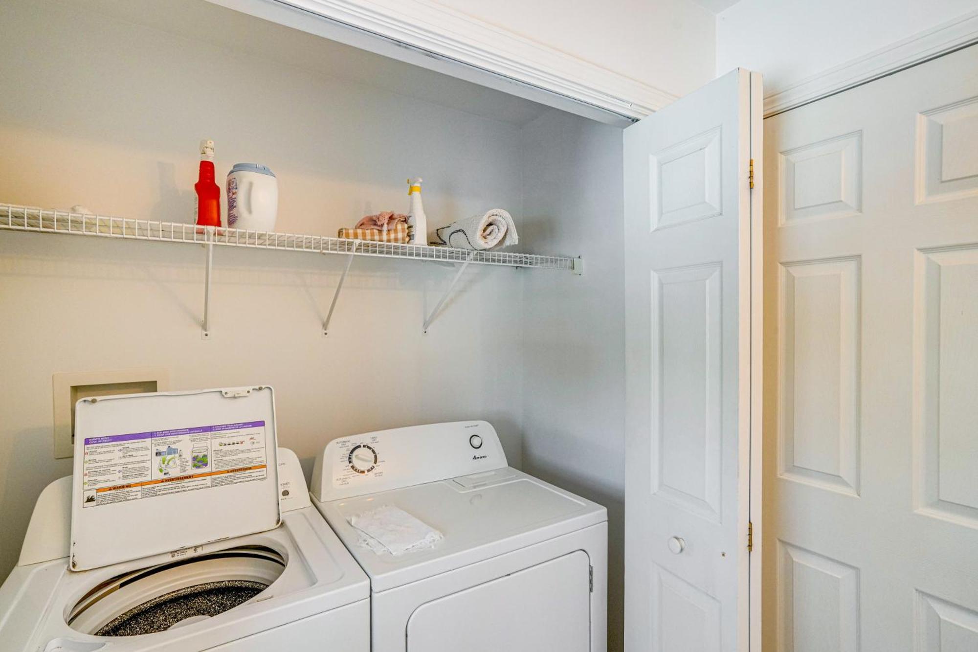 Private Guest House In Dtwn Lenox, Walk To Dining! Exterior foto