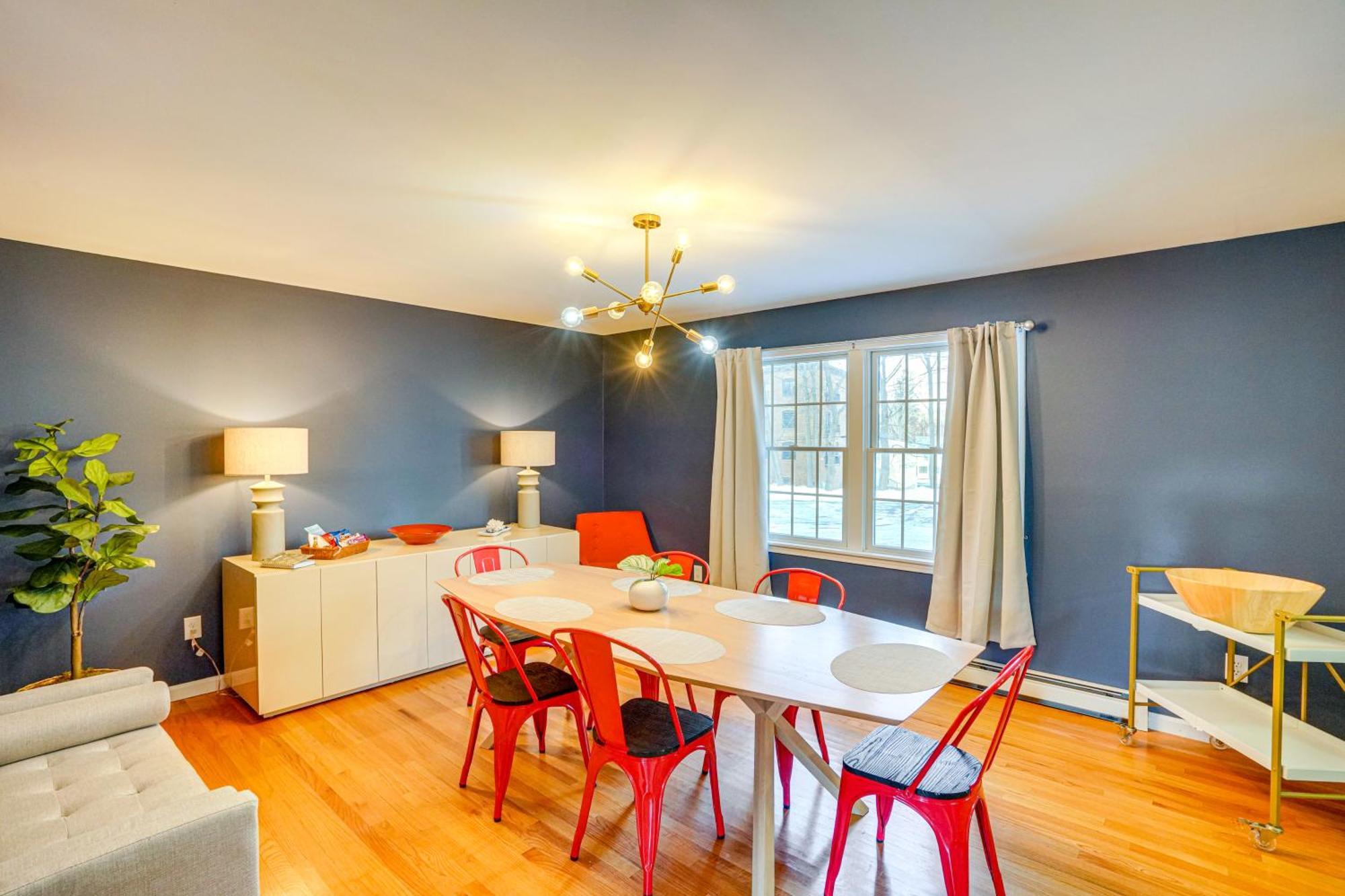 Private Guest House In Dtwn Lenox, Walk To Dining! Exterior foto